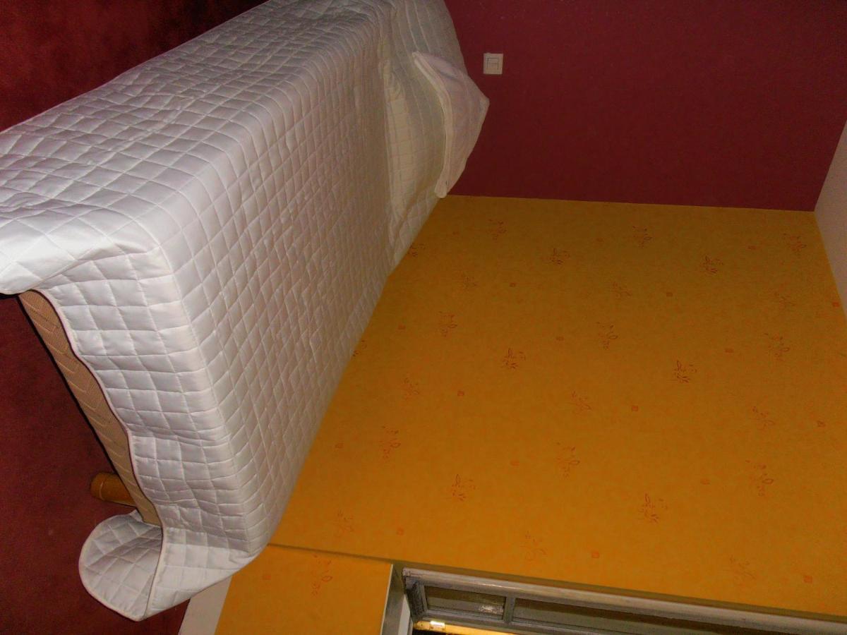 Relais Du Sidobre Hotel Lacrouzette Room photo